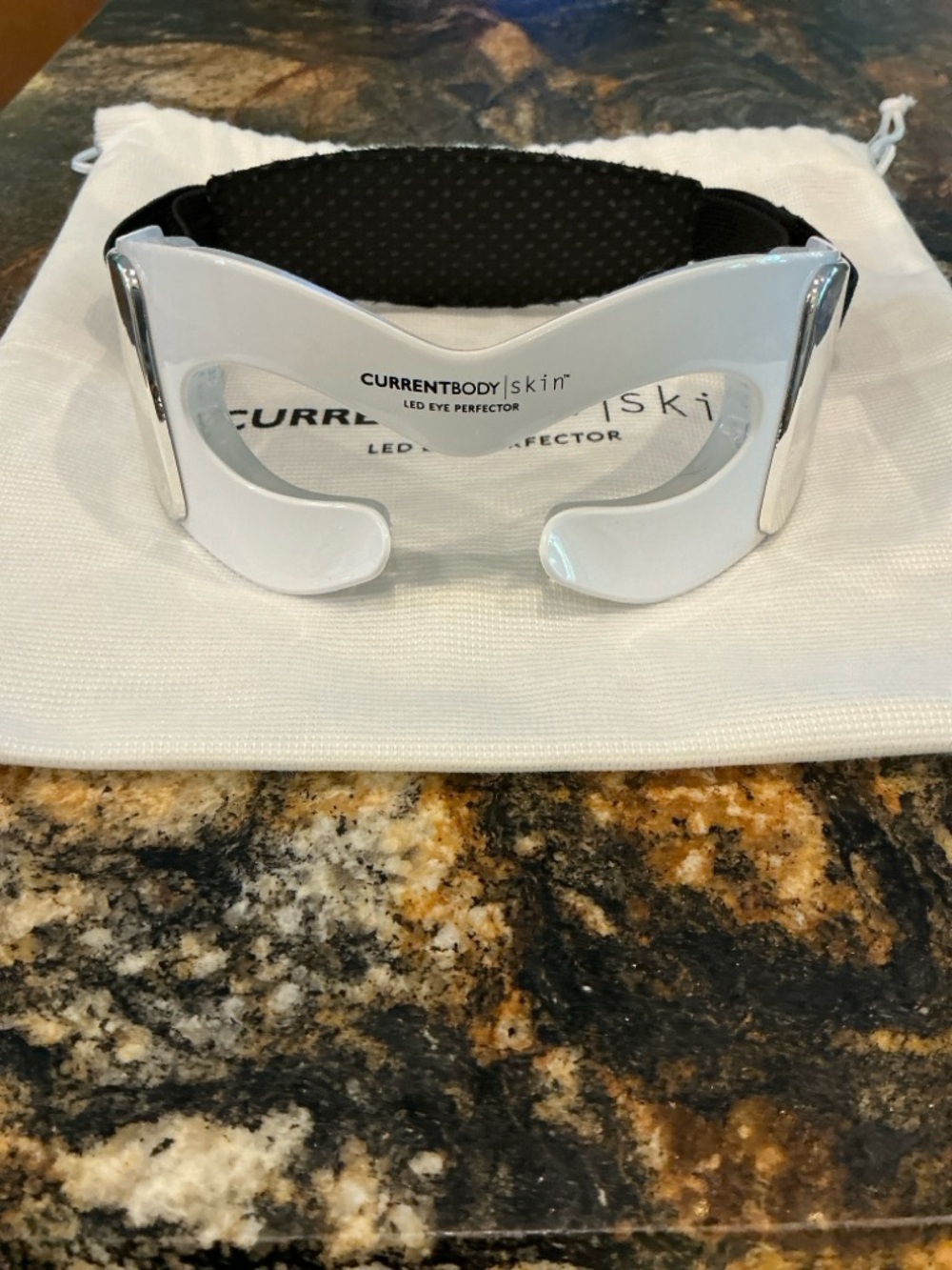 Currentbody LED Eye Perfector like new as it was only lightly used
